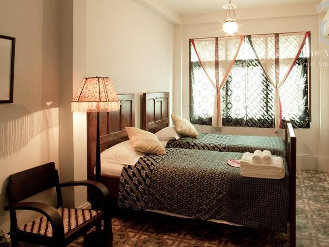 The Asadang Bed And Breakfast Bangkok Exterior photo