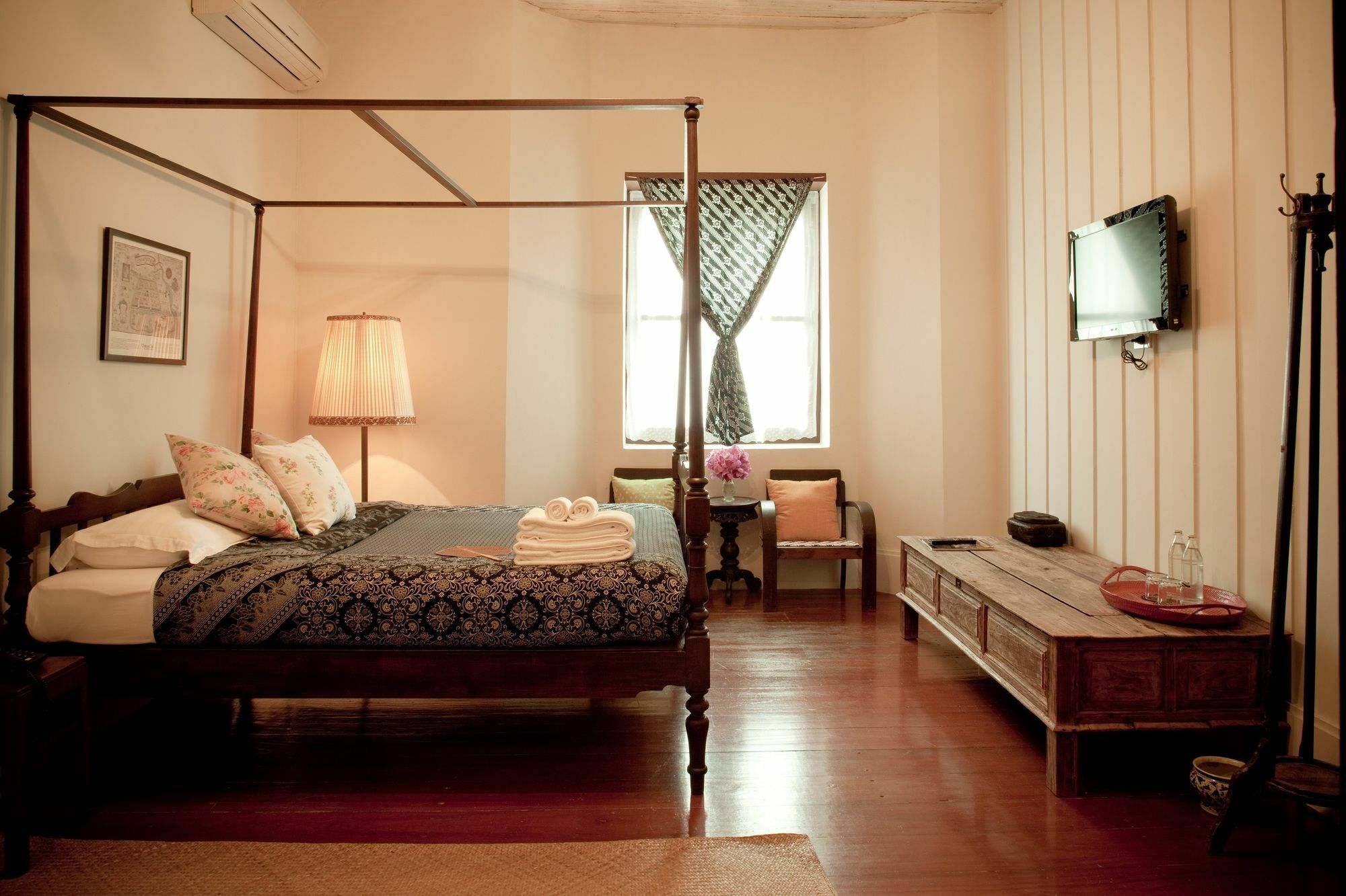 The Asadang Bed And Breakfast Bangkok Exterior photo